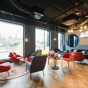 אכסניה Meininger Centrum